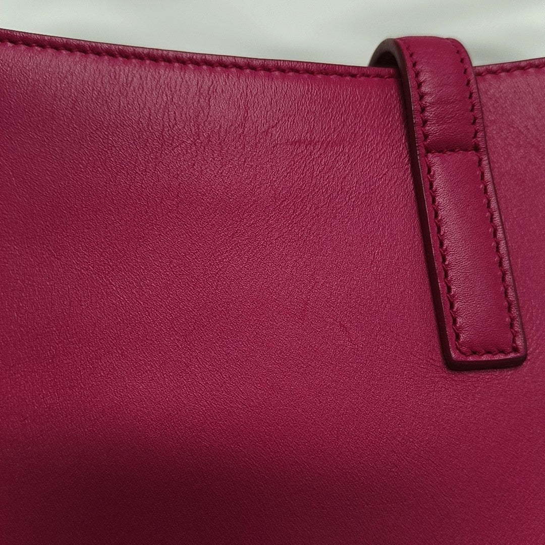 Authenticated pre-owned  LE 5 À 7 Calfskin Pink - Top Handle Bag at Looply