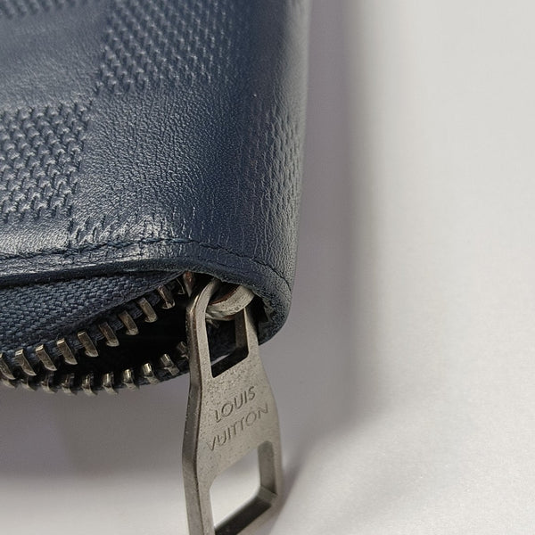 ZIPPY Damier Calfskin Blue Wallet