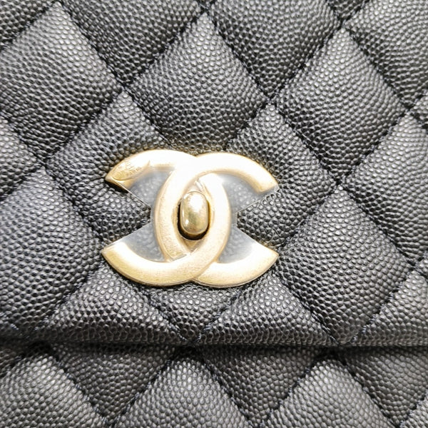 COCO HANDLE Medium Quilted Grained Calfskin Black
