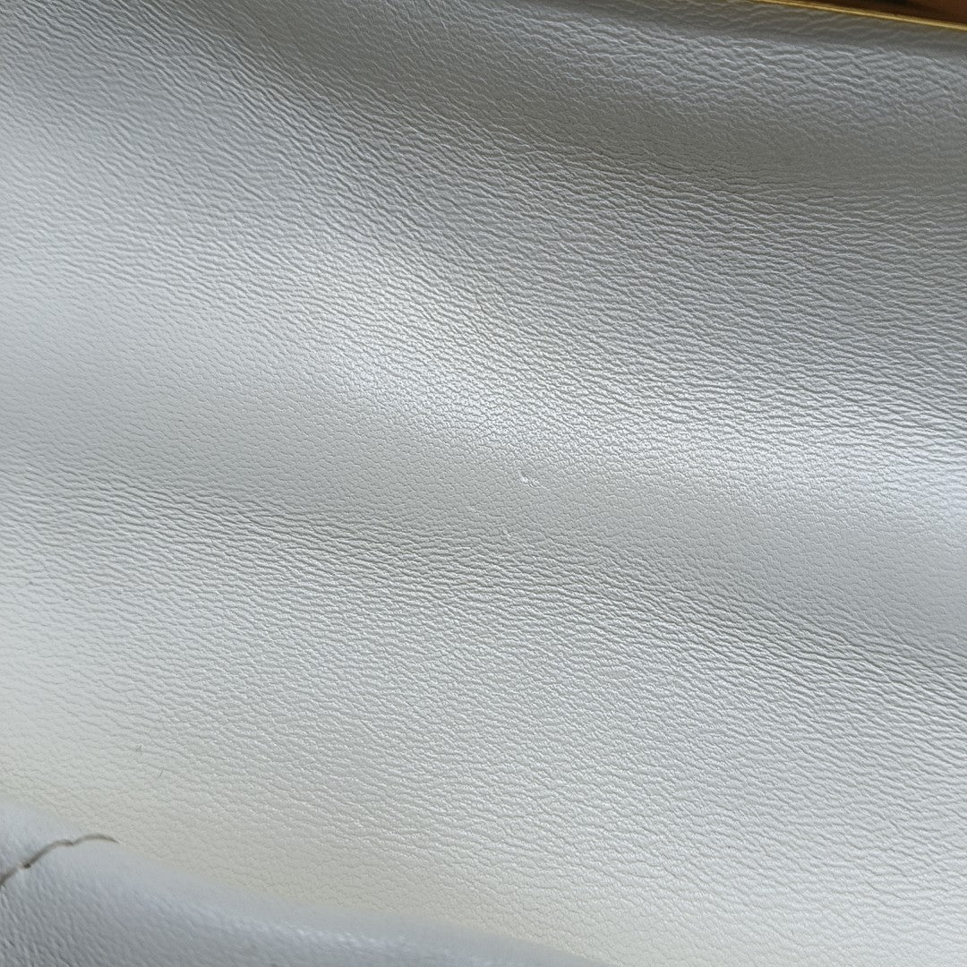Roman Stud Small Quilted Lambskin White