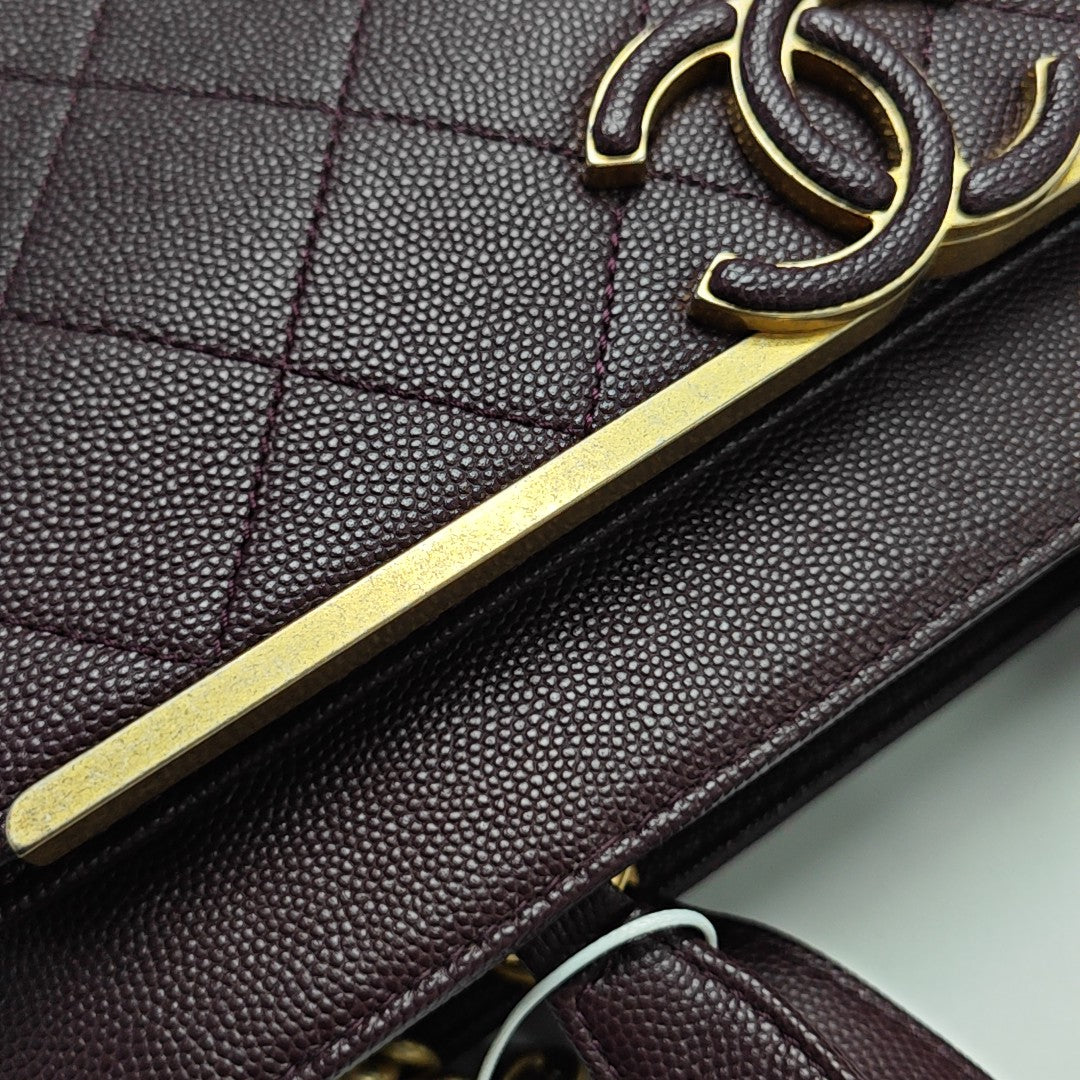 Quilted Grained Calfskin Shoulder Bag Red