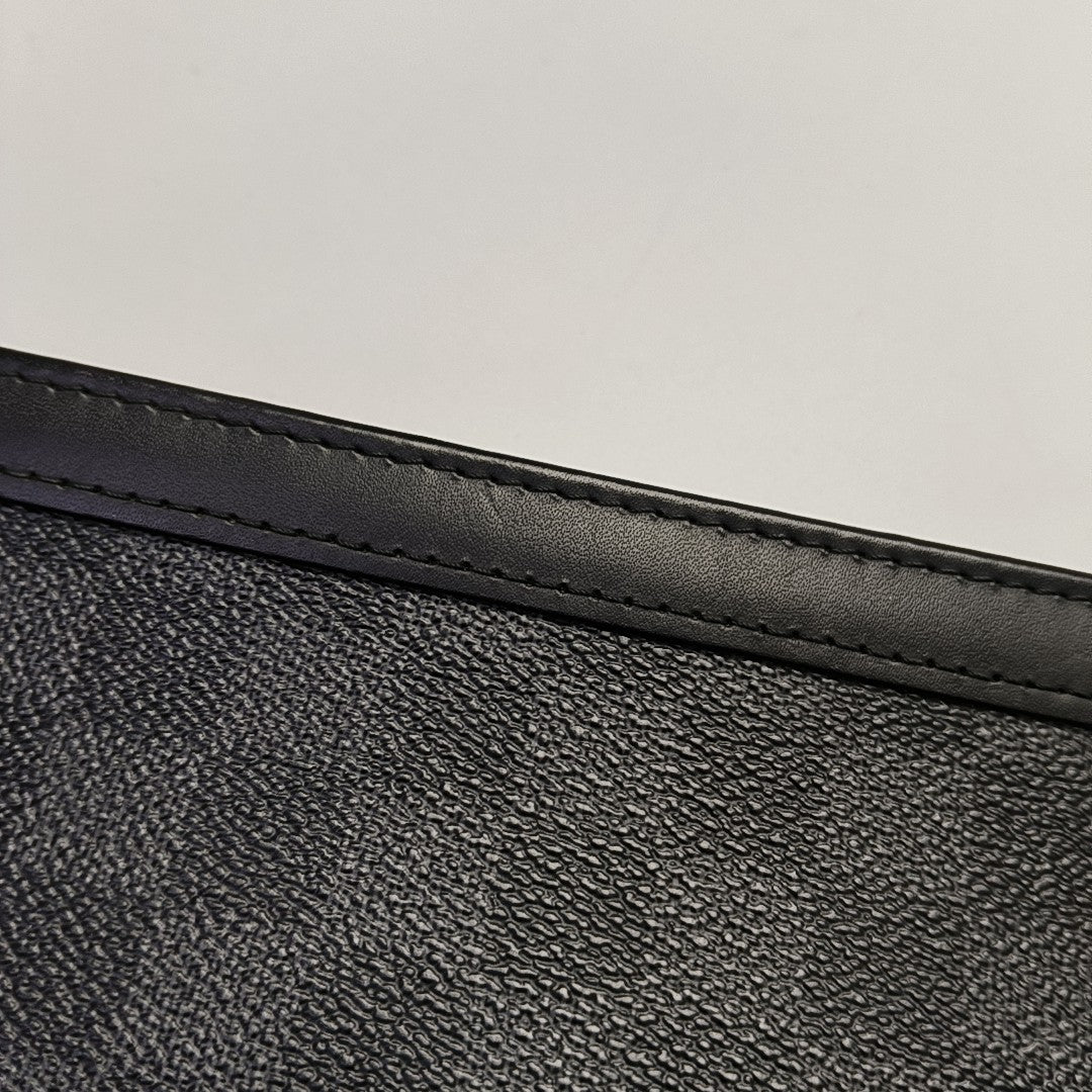 Pochette Voyag MM Damier Graphite Coated Canvas Gray