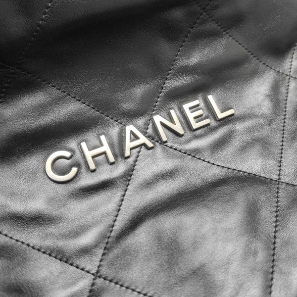CHANEL 22 Small Quilted Calfskin Black