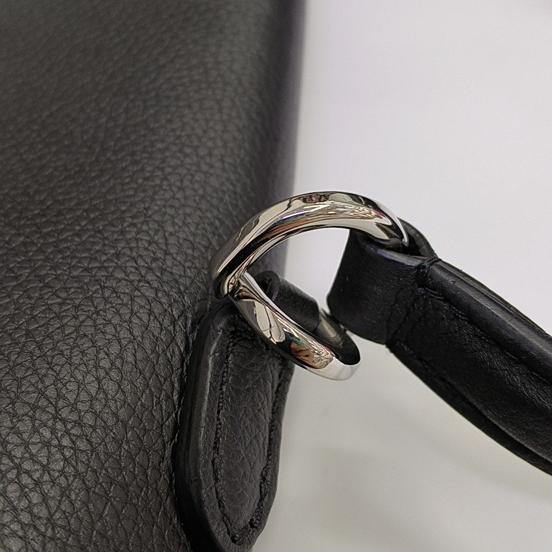 LOCKME EVER MM Calfskin Black