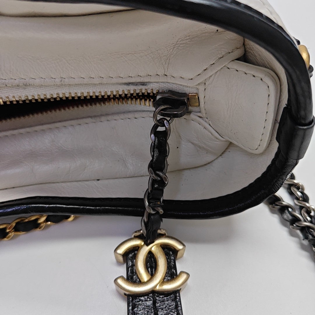 GABRIELLE Large Quilted Calfskin White