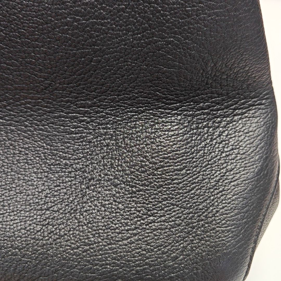 Bar Calfskin Black