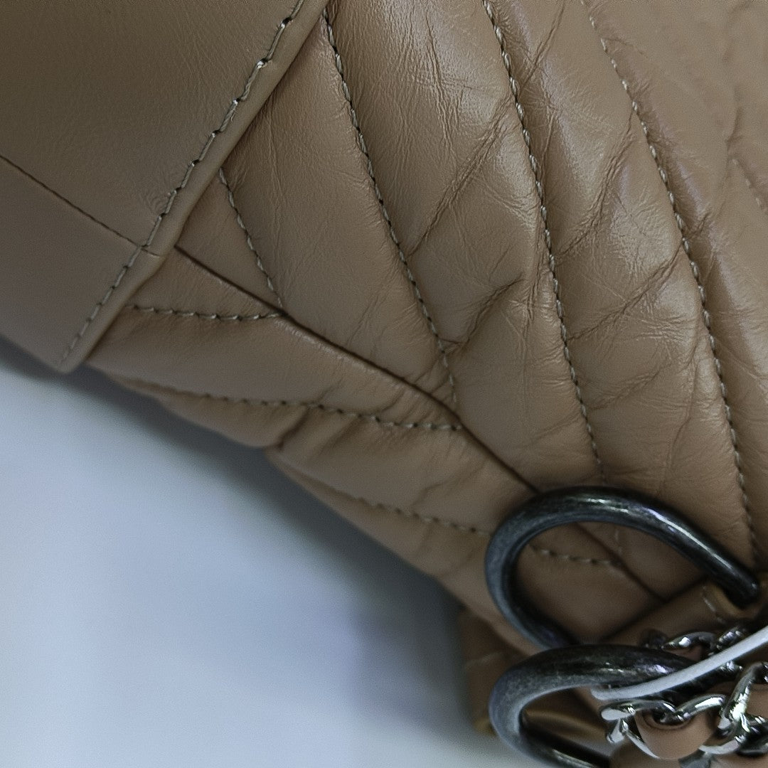 GABRIELLE Medium Chevron Calfskin Beige