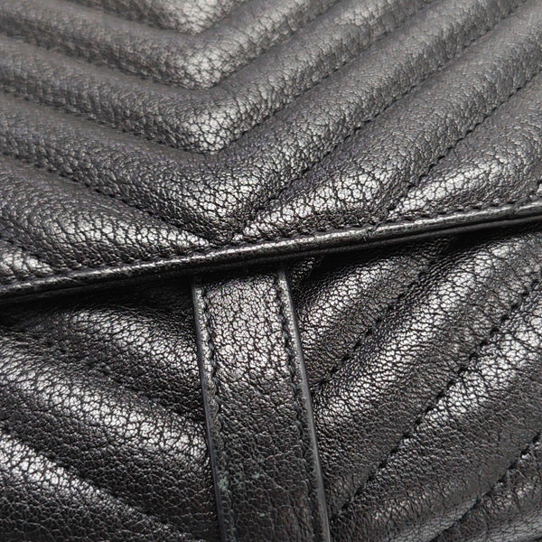 COLLEGE Medium Chevron Lambskin Black