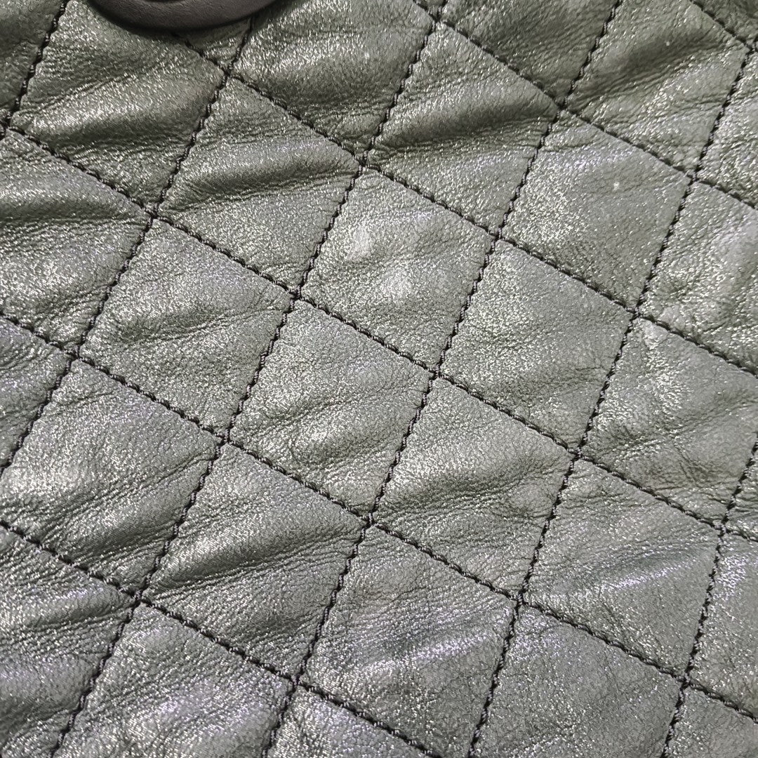 Quilted Calfskin Shoulder Bag Large Black