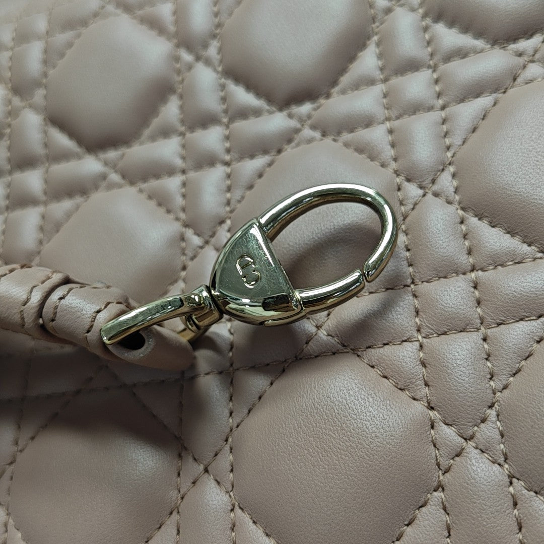 Lady Dior Medium Quilted Lambskin Pink