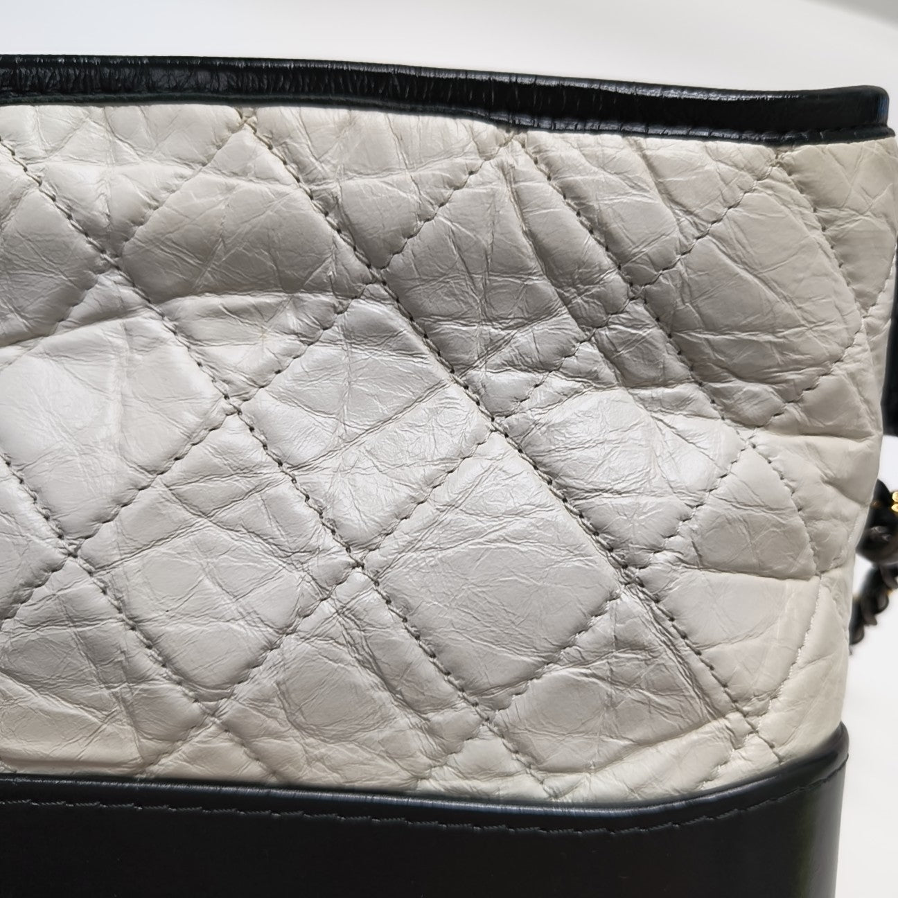 GABRIELLE Small Quilted Calfskin White