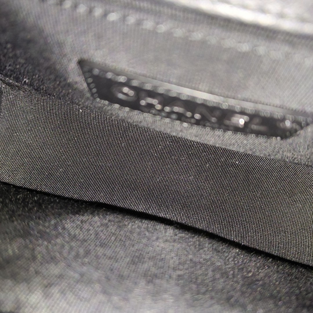 BOY CHANEL Small Quilted Calfskin Black