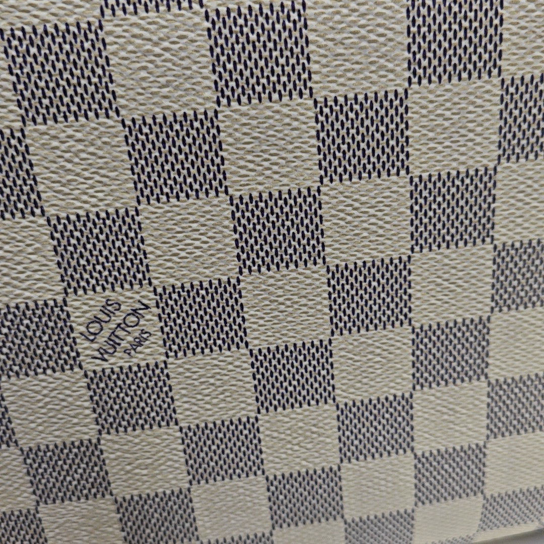 NÉONOÉ MM Damier Azur Coated Canvas White