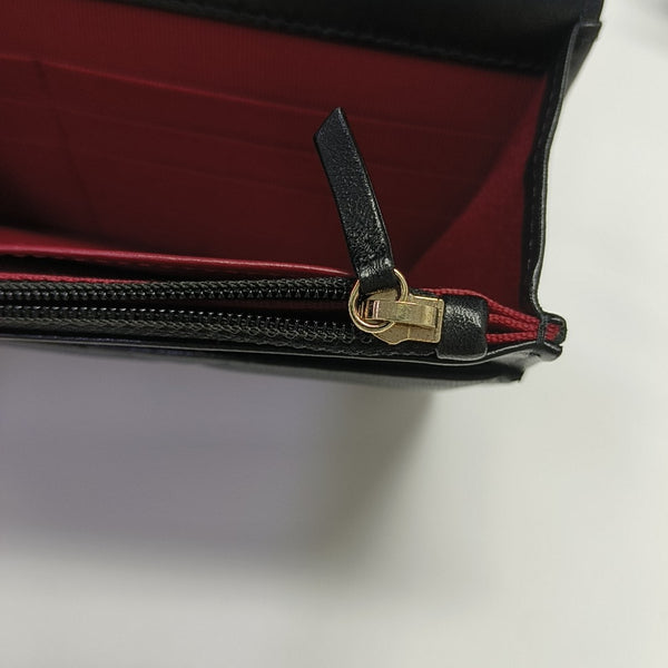 CHANEL 19 WOC Piel de Cordero Acolchada Negra