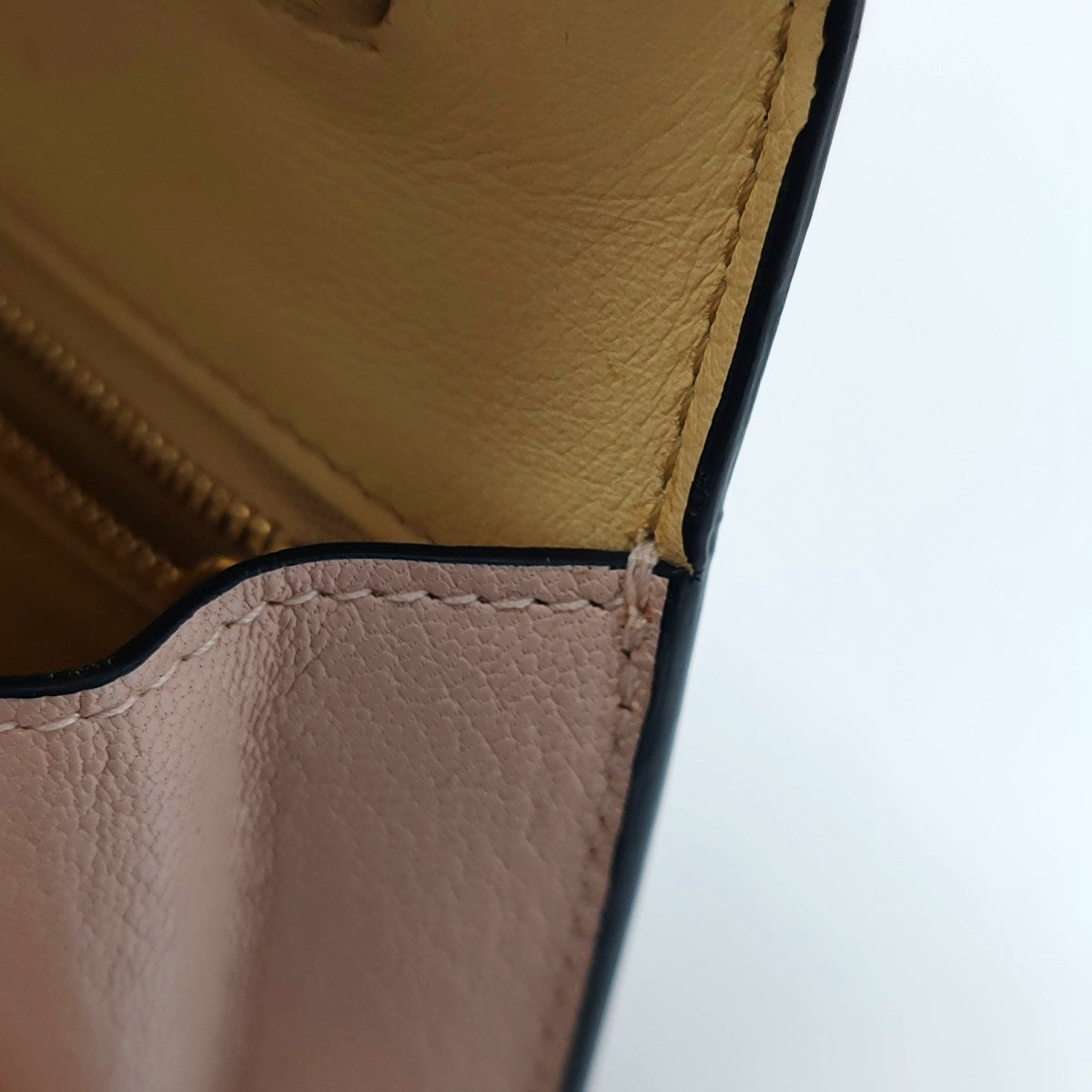 CLASSIC BOX Mini Calfskin Pink