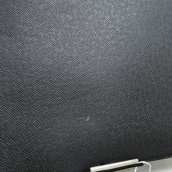VIKTOR Calfskin Black