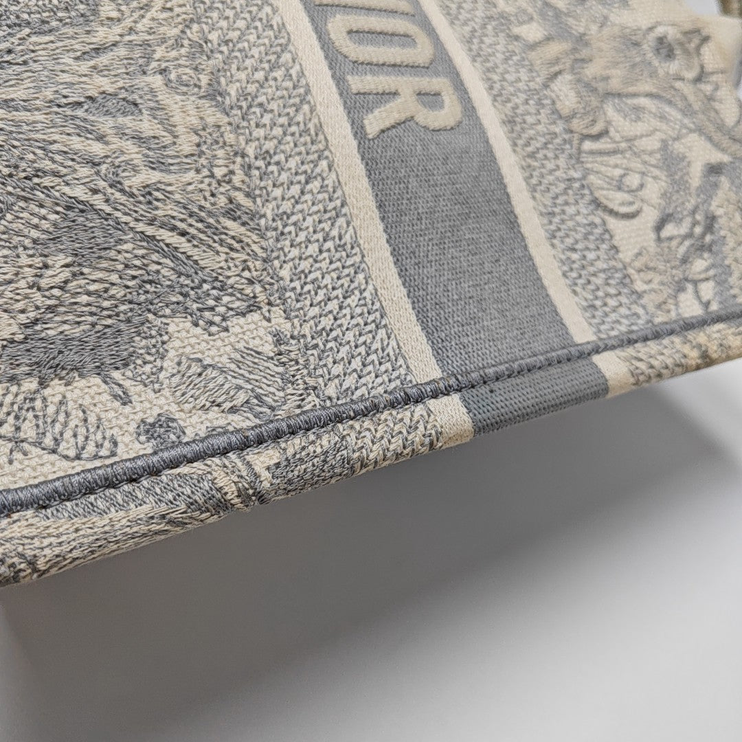 Book Tote Medium Fabric Gray