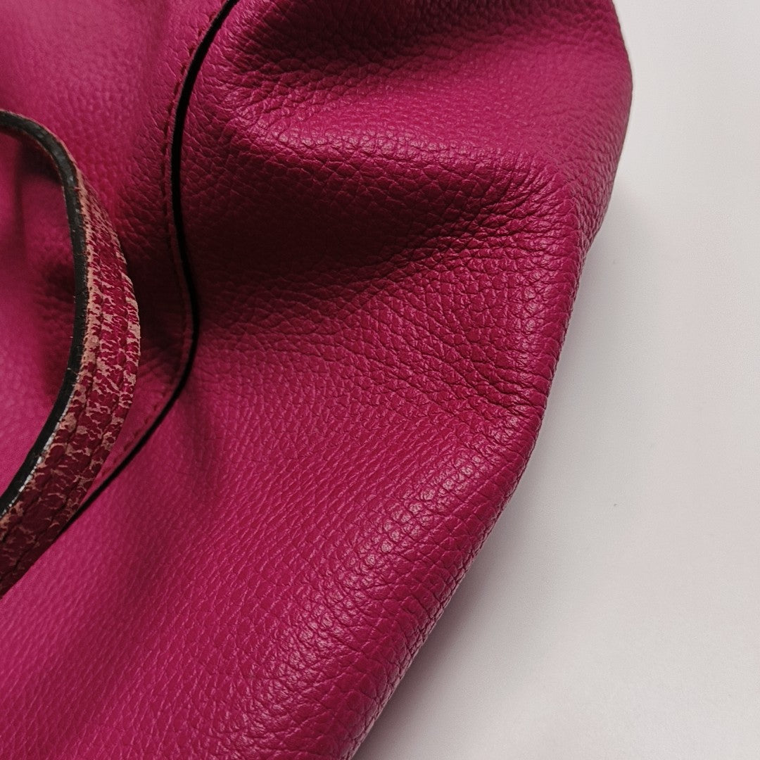 Swing Medium Calfskin Red
