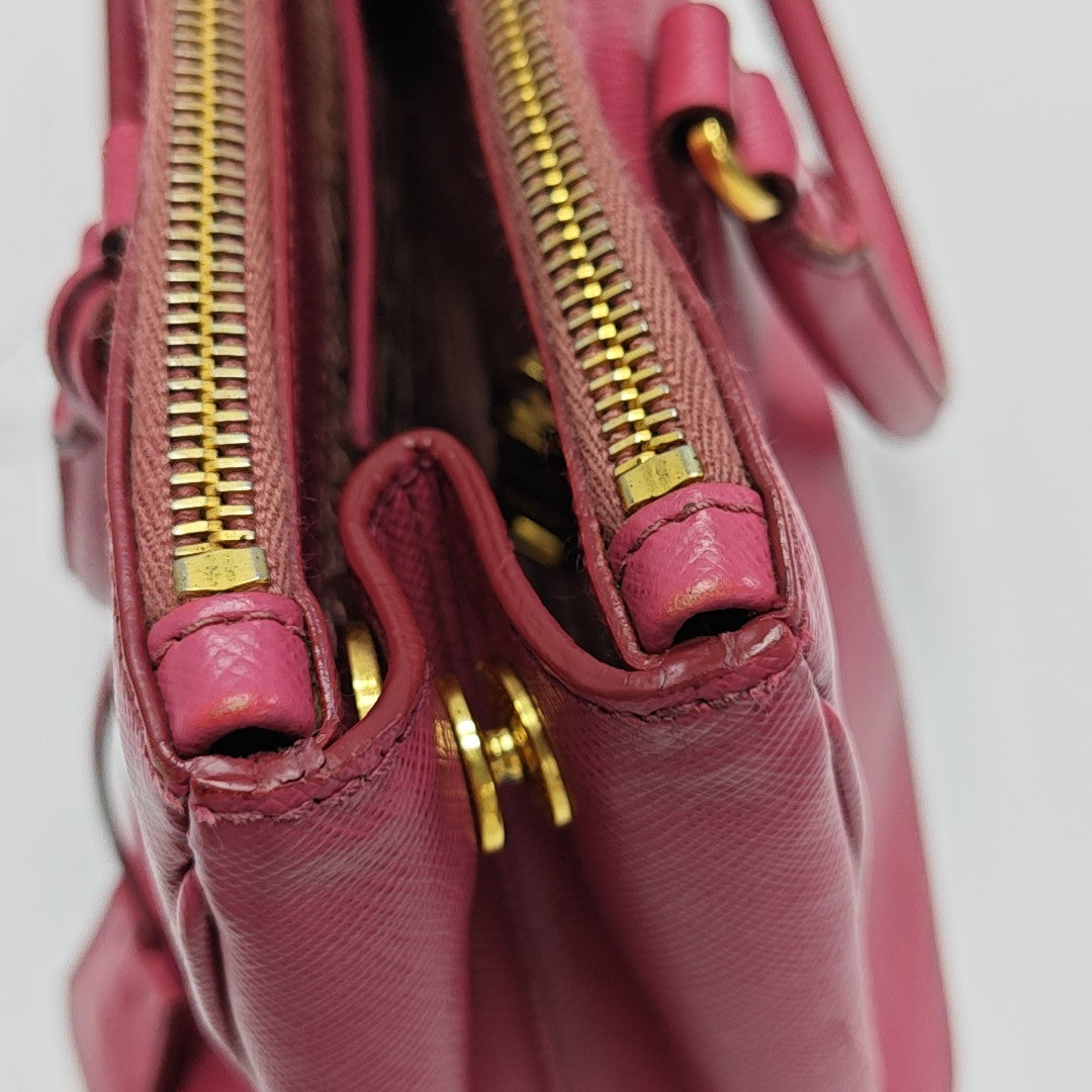 Galleria Medium Saffiano Calfskin Red
