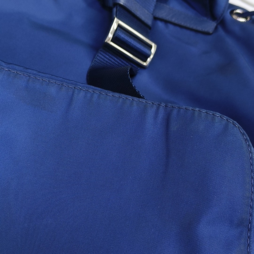 Re-Nylon Medium Nylon Blue