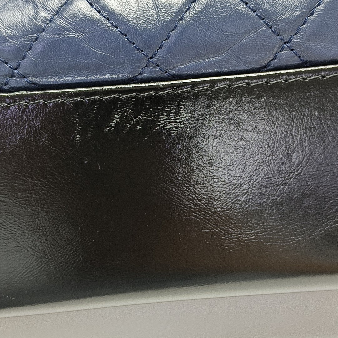 GABRIELLE Medium Quilted Calfskin Blue