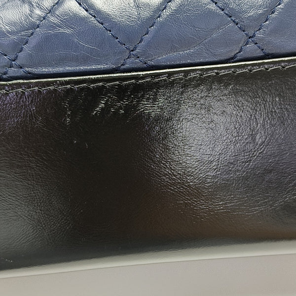 GABRIELLE Medium Quilted Calfskin Blue