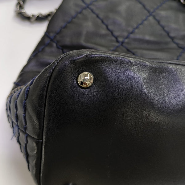 Quilted Lambskin Shoulder Bag Black