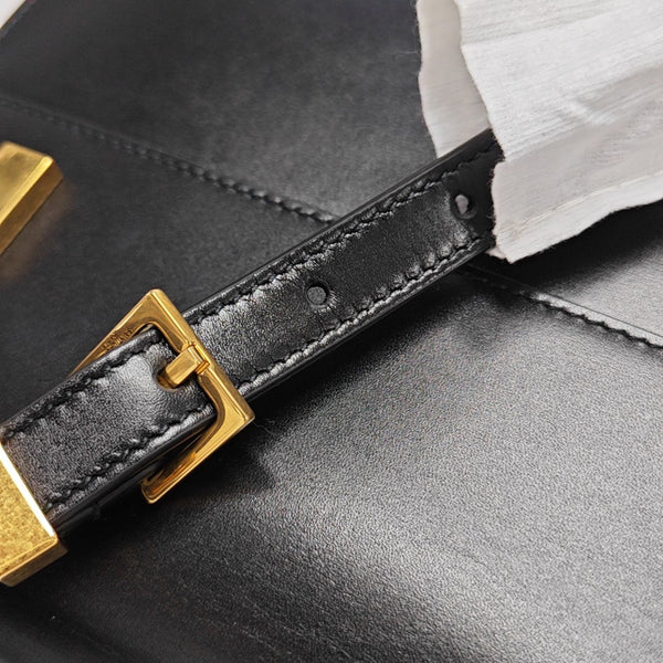 MANHATTAN Small Calfskin Black