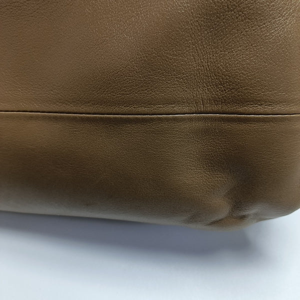 The Pouch Large Calfskin Brown