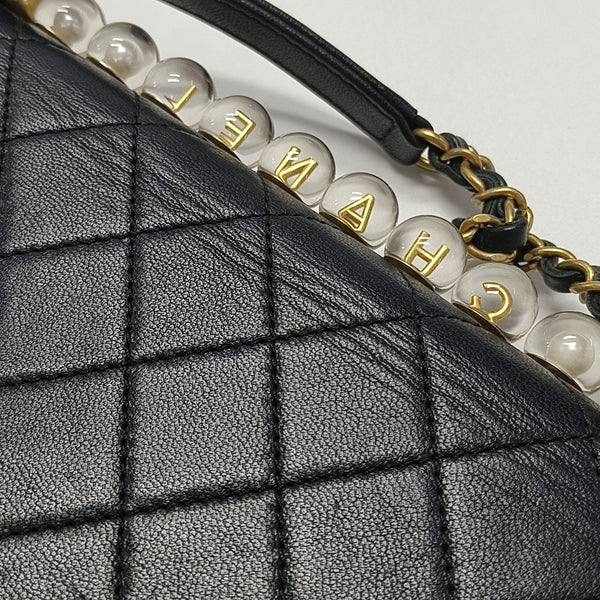 Quilted Lambskin Shoulder Bag Black