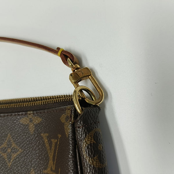 ACCESSOIRES Monogram Coated Canvas Brown