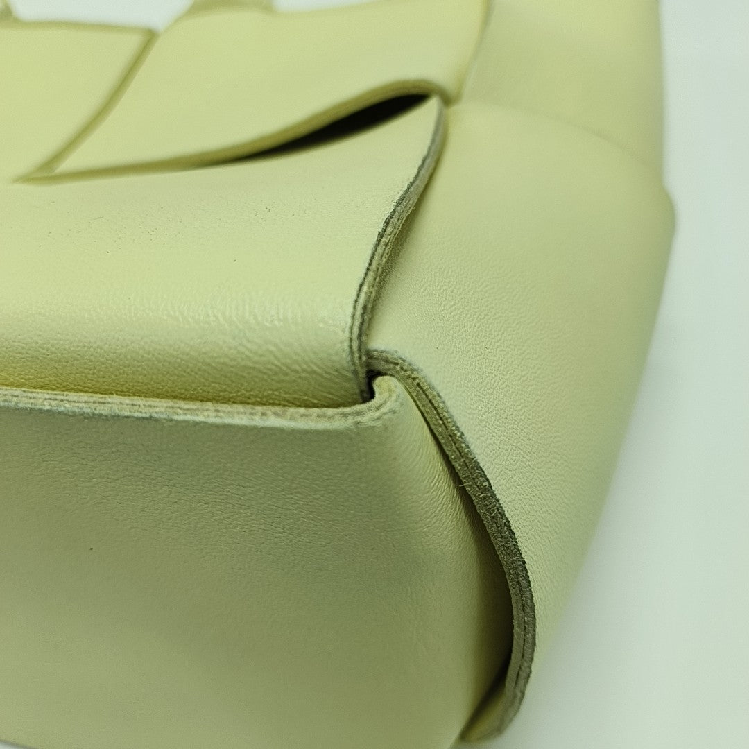 Arco Medium Lambskin Yellow