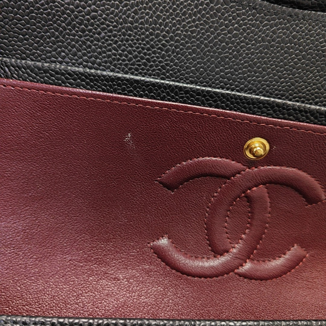 CLASSIC FLAP Medium Quilted Grained Calfskin Black