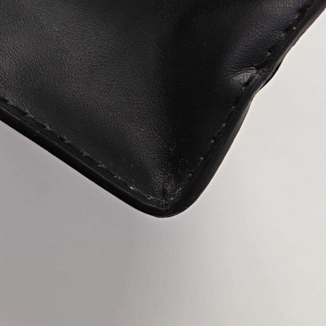 Pochette Voyag MM Damier Graphite Coated Canvas Gray