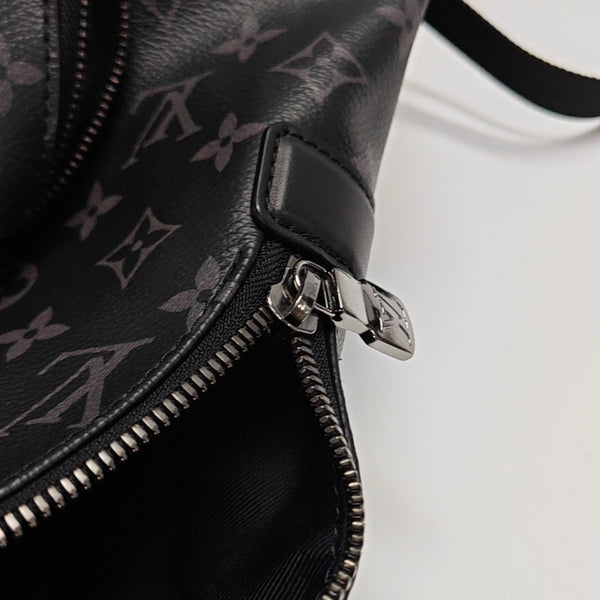 DISCOVERY PM Monogram Coated Canvas Black