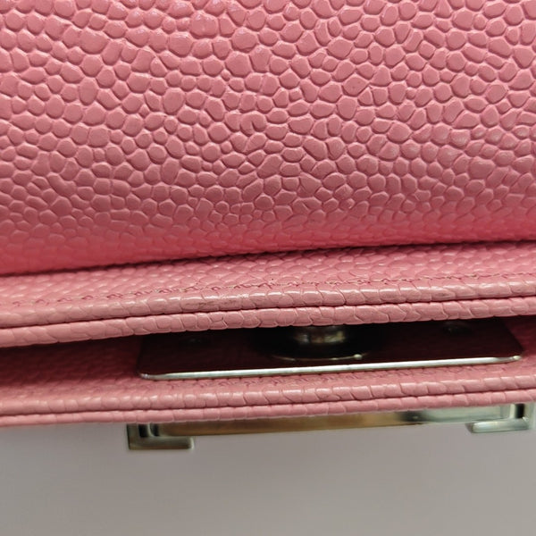 BOY CHANEL Small Chevron Grained Calfskin Pink