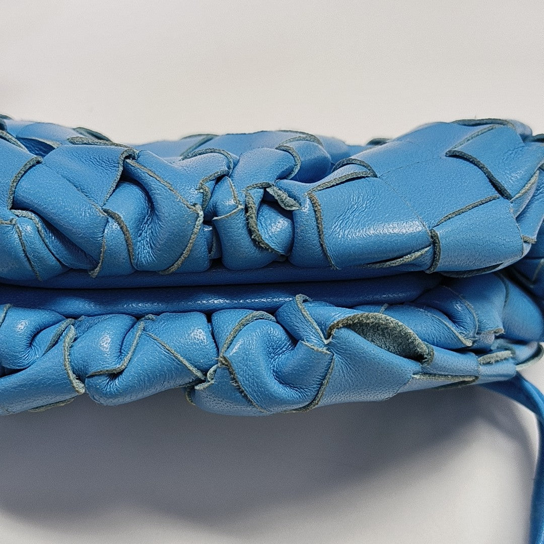 The Pouch Lambskin Blue