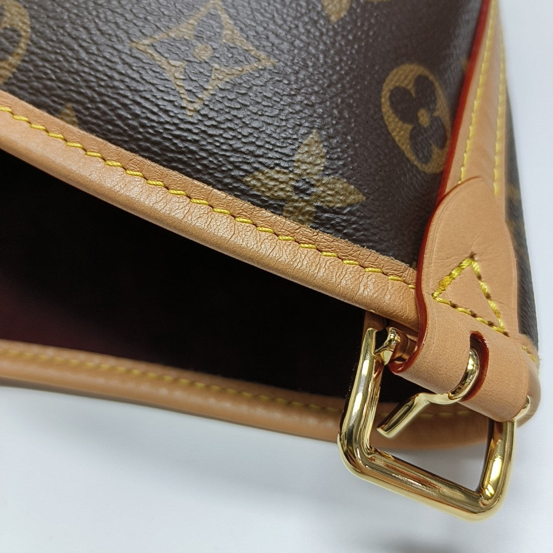 CARRYALL MM Monogram Coated Canvas Brown