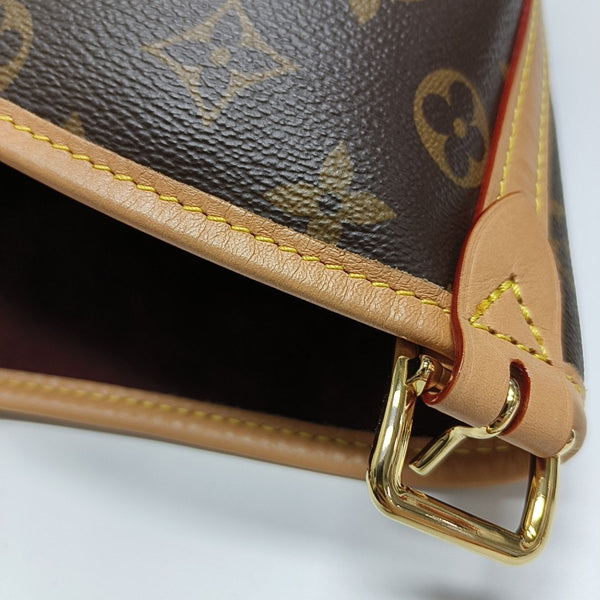 CARRYALL MM Monogram Coated Canvas Brown