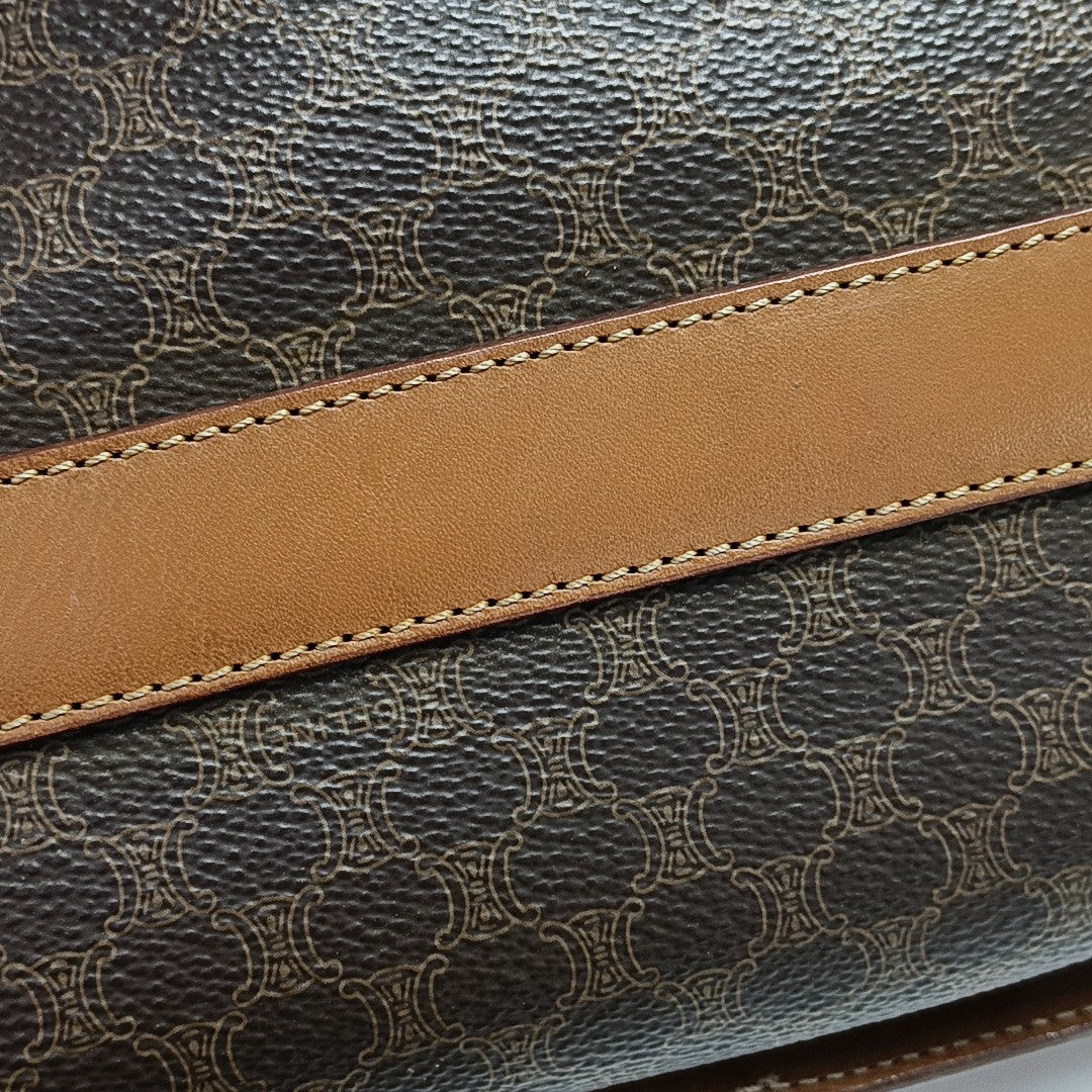Coated Canvas Brown