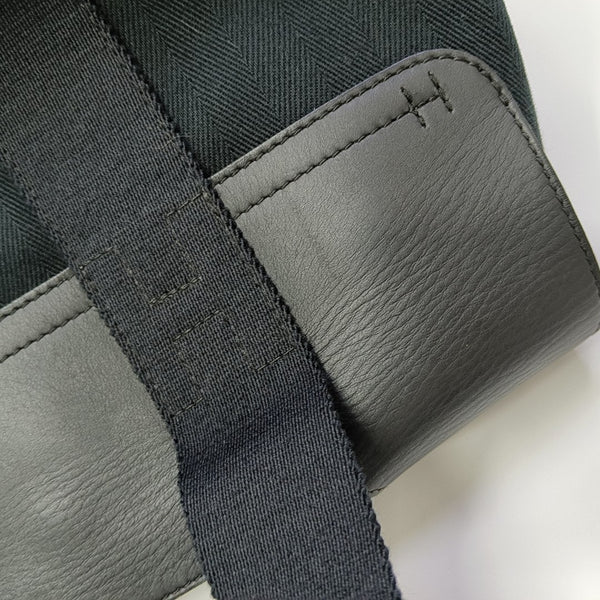 Valparaiso Canvas Black