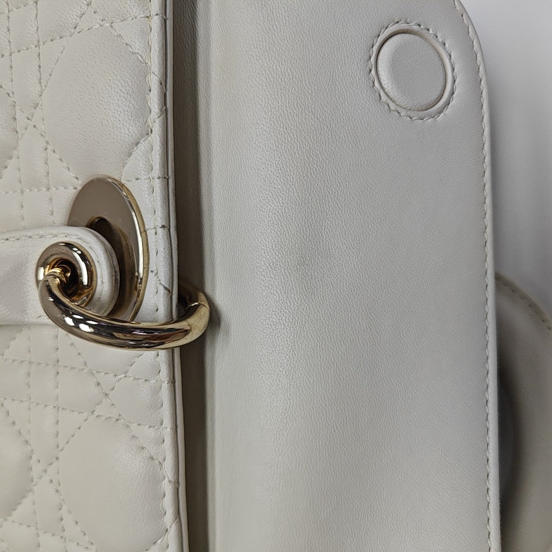 Lady D-Joy Medium Cannage Lambskin White