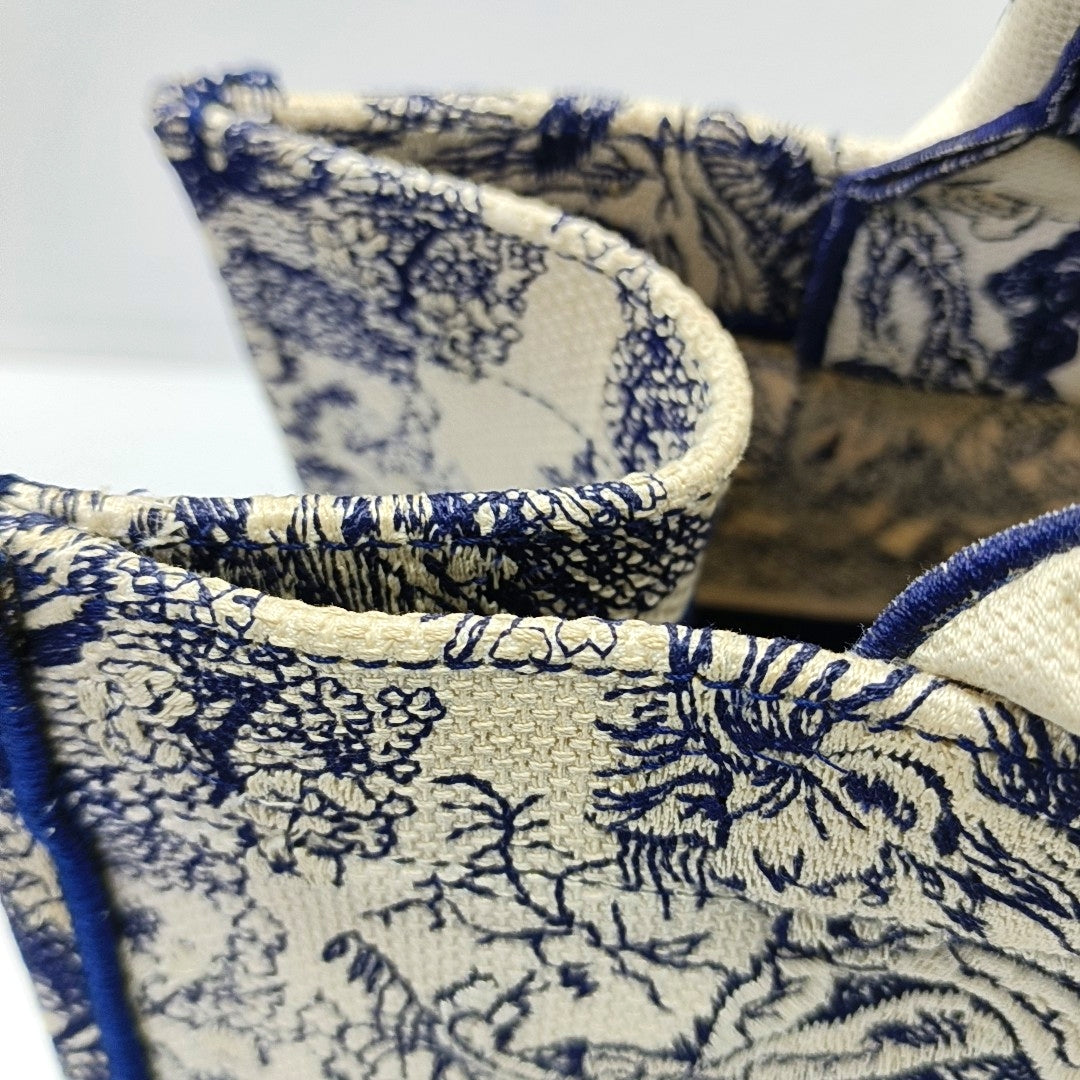 Book Tote Medium Canvas Blue