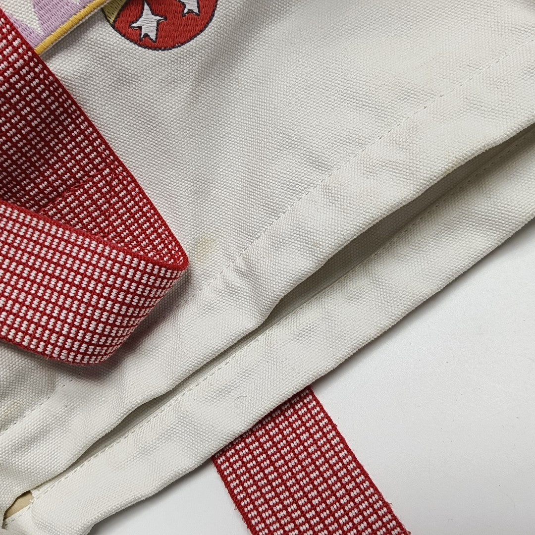 Canvas White