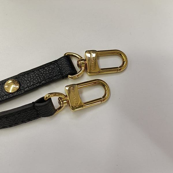 NÉONOÉ MM Calfskin Black