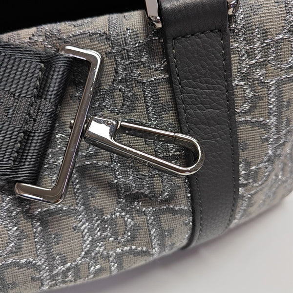 Oblique Canvas Shoulder Bag Gray