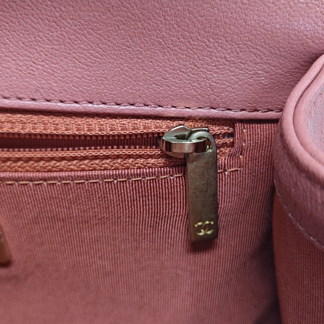 CHAIN INFINITY TOP HANDLE Quilted Calfskin Pink