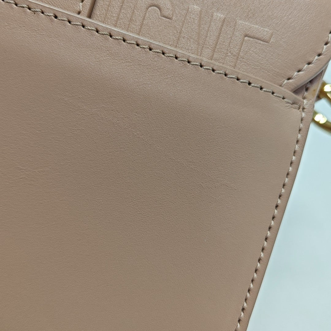 30 Montaigne Mini Calfskin Pink