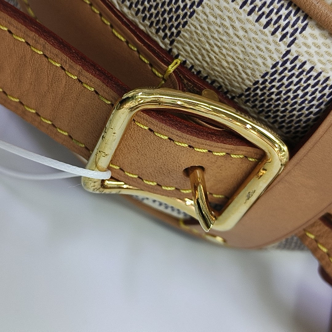 BOITE CHAPEAU PM Damier Azur Coated Canvas White