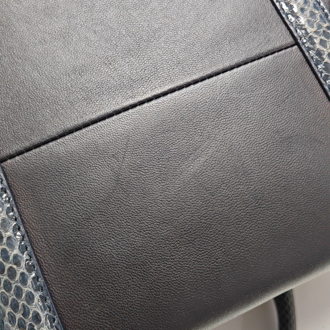 Roma Calfskin Black